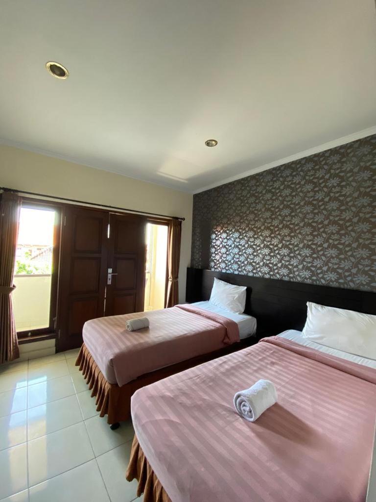 Jesens Inn II Kuta Lombok Exterior foto